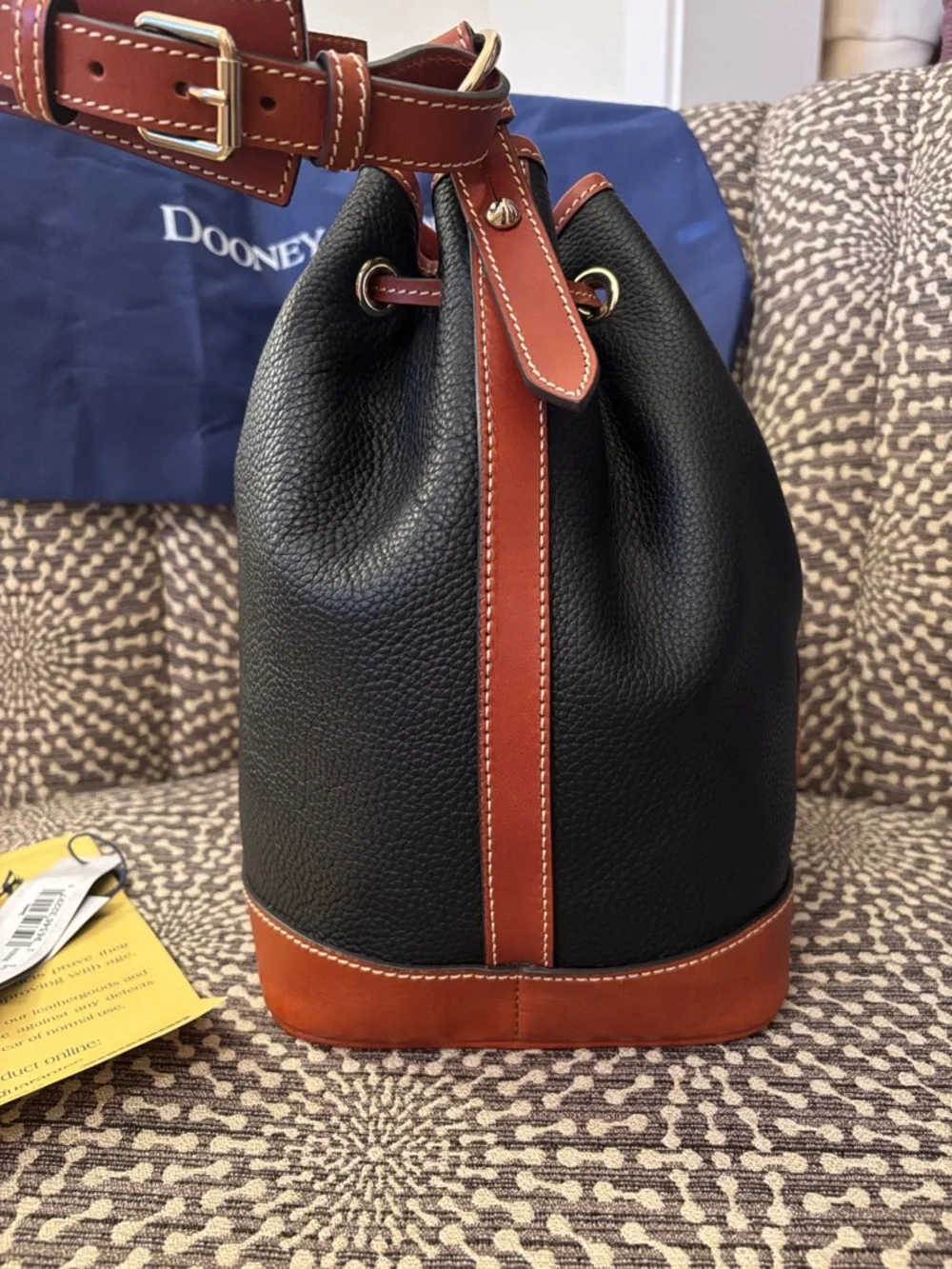 SALE Dooney & Bourke Drawstring Tote Shoulder Bag Dust Bag Tag Black Leather - Picture 6 of 13